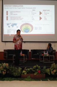 Pembicara 1
