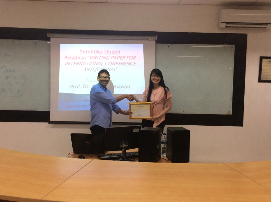 Program Studi Manajemen UBM: Semiloka Dosen “Writing Paper for International Conference and Journal”