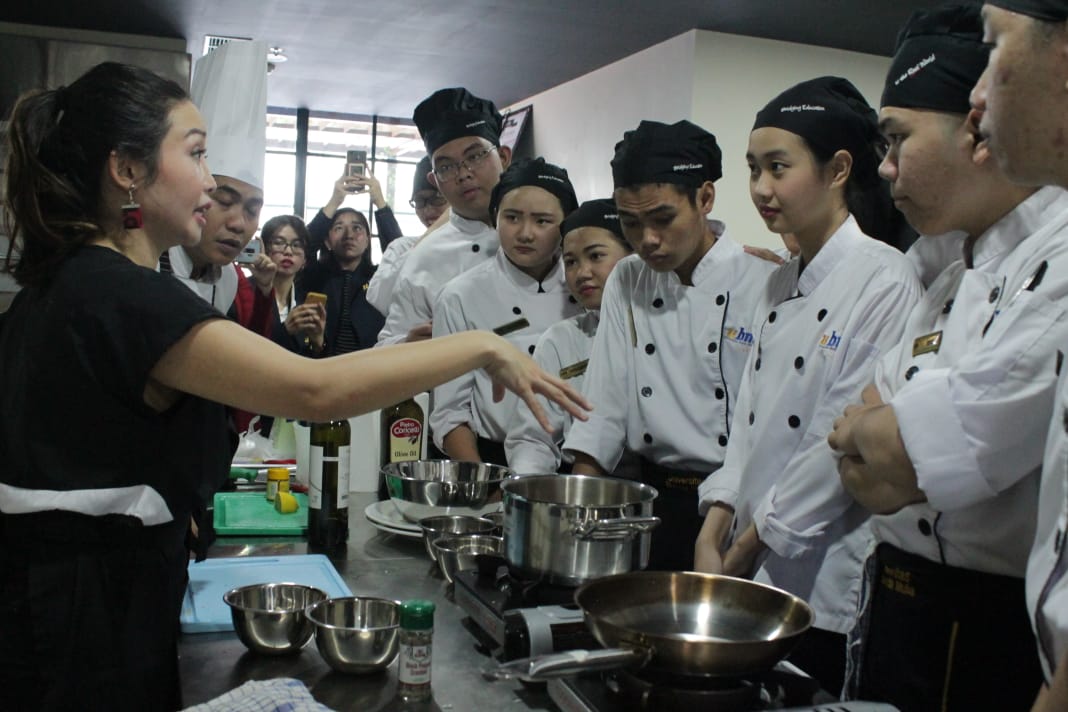 Cooking Class with Chef Marinka - Universitas Bunda Mulia