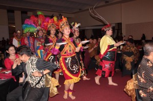 FOOD PARADE BAJU ADAT