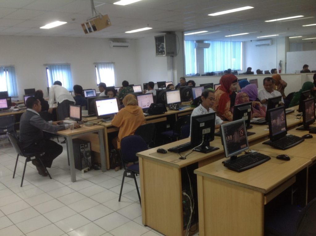 Pengabdian Kepada Masyarakat Pelatihan Guru SMAN 19 Jakarta