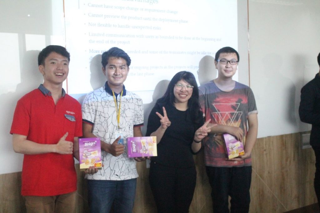 KULIAH UMUM “SMART PROGRAMMING TO DEVELOP INFORMATION SYSTEM”