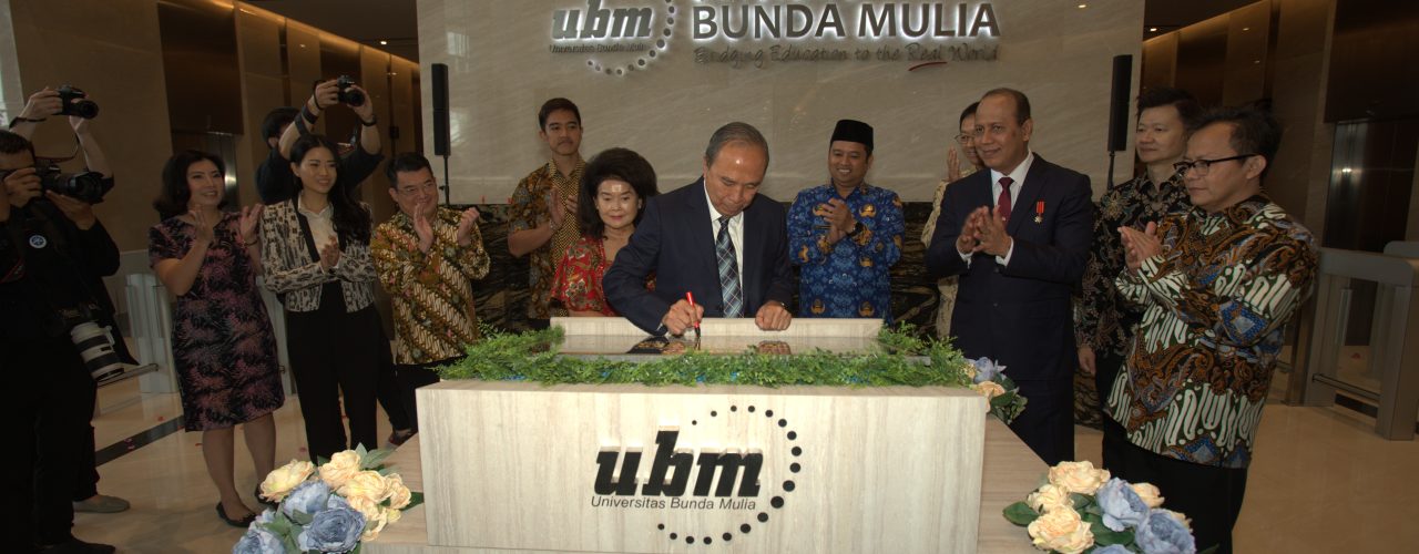 Penandataganan Prasasti UBM Tower