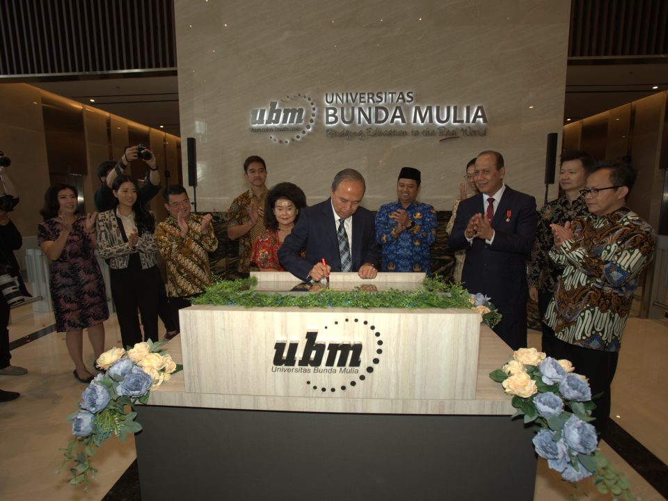 Penandataganan Prasasti UBM Tower