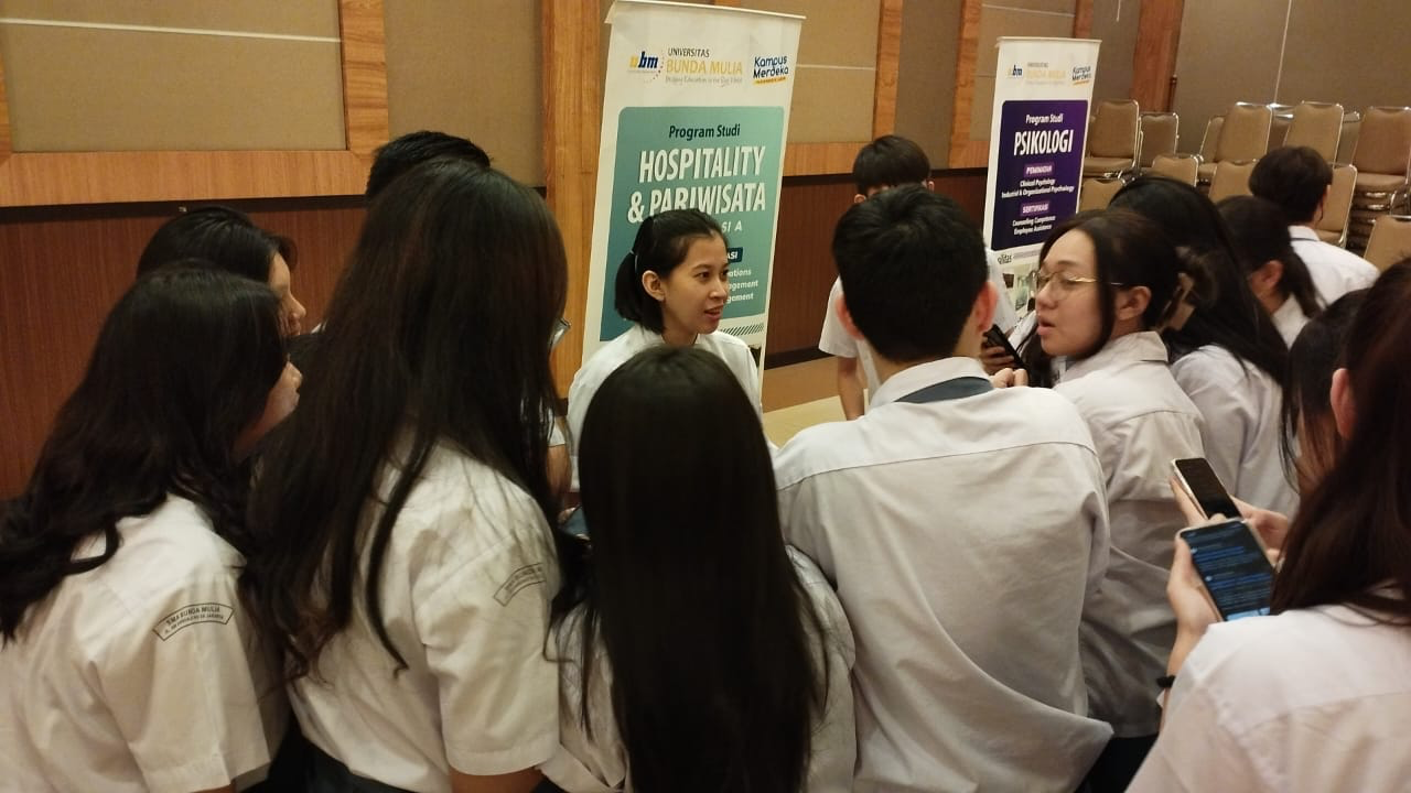 Ubm Picture UBM GOES TO SCHOOL SEKOLAH BUNDA MULIA - Universitas Bunda Mulia