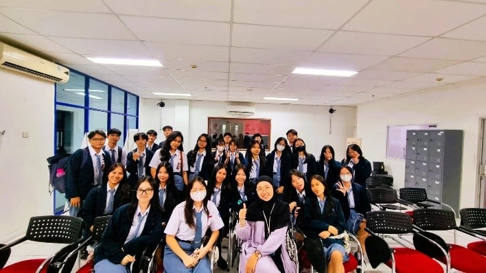 ubm, trial class, ilmu komunikasi