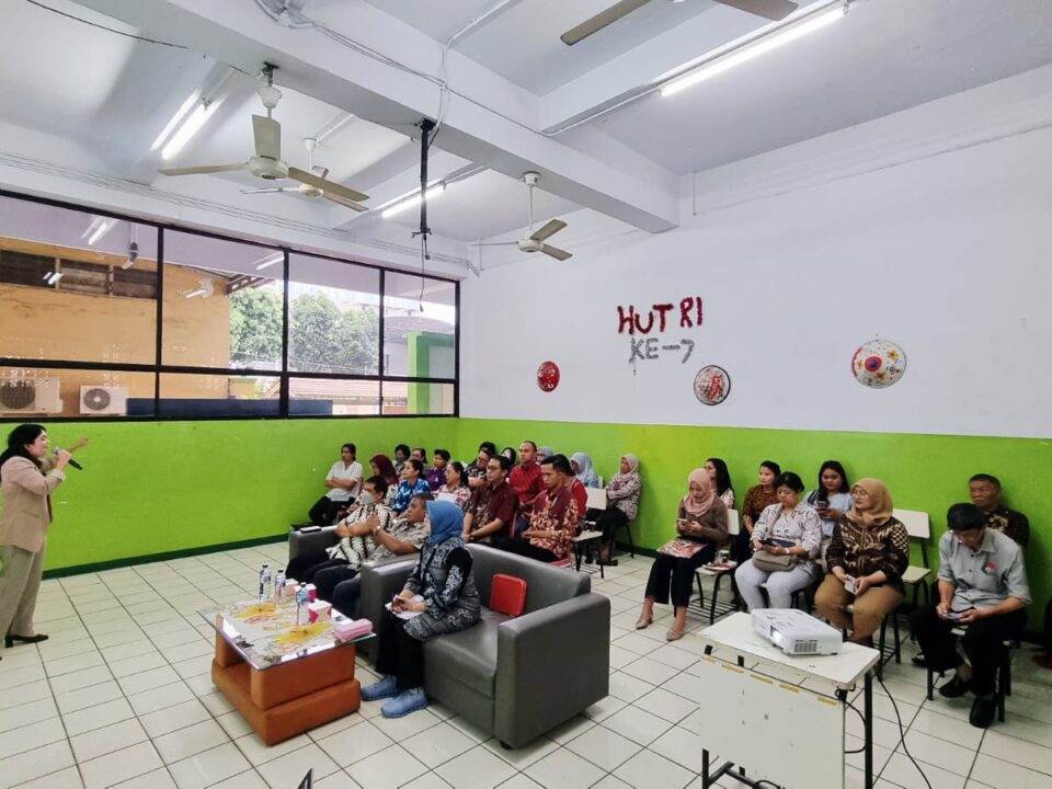 ubm, PkM, Ilmu komunikasi