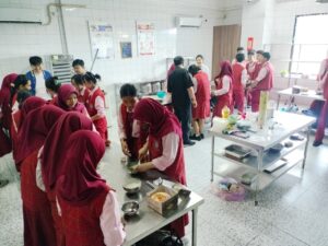 Decoration Cake with SMK Paramitha