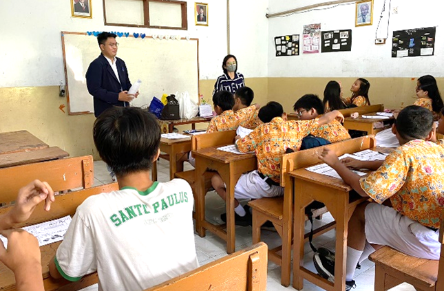 Community Service (Abdimas) UBM Serpong Campus at SMP Santo Paulus 3