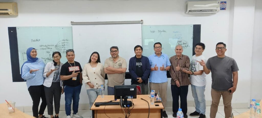 Lecturers' Workshop Discusses Strategies for Writing Scientific Articles for Reputable International Journals