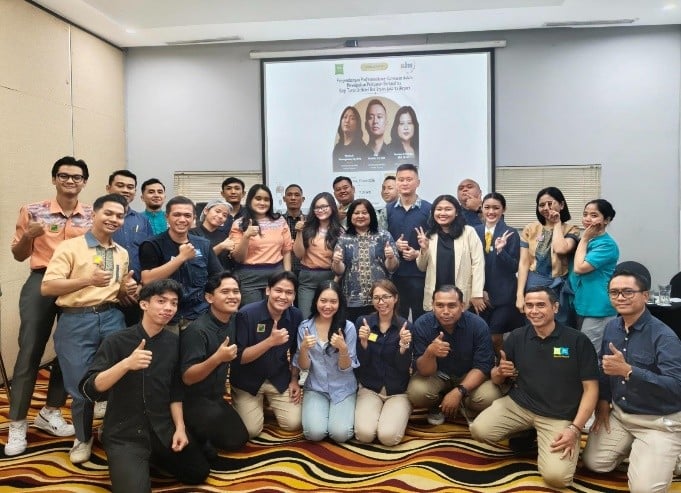 PENGABDIAN KEPADA MASYARAKAT: Pengembangan Profesionalisme Karyawan dalam Mewujudkan Pelayanan Berkualitas Bagi Tamu Di Hotel Ibis Styles Jakarta Airport