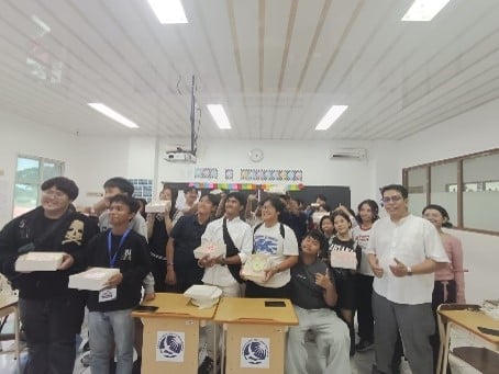 Bunda Mulia University Holds Culinary Workshop at Tunas Harapan High School in Bogor, Encouraging Student Creativity in the Culinary World
